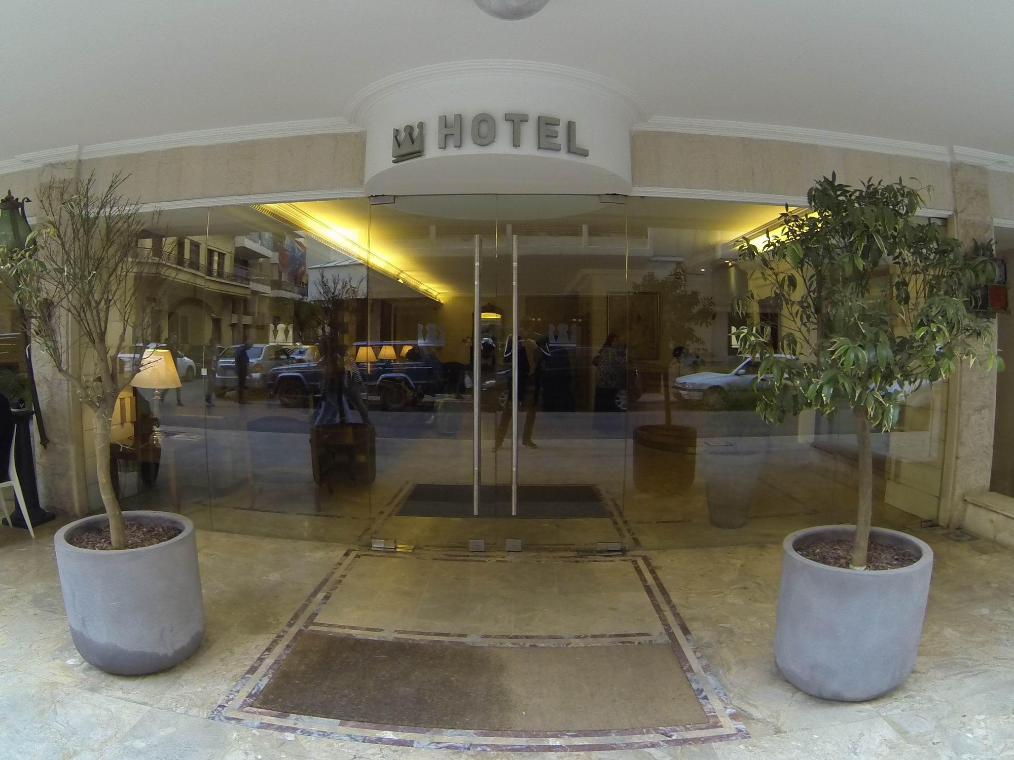 Napoleon Hotel Beiroet Buitenkant foto